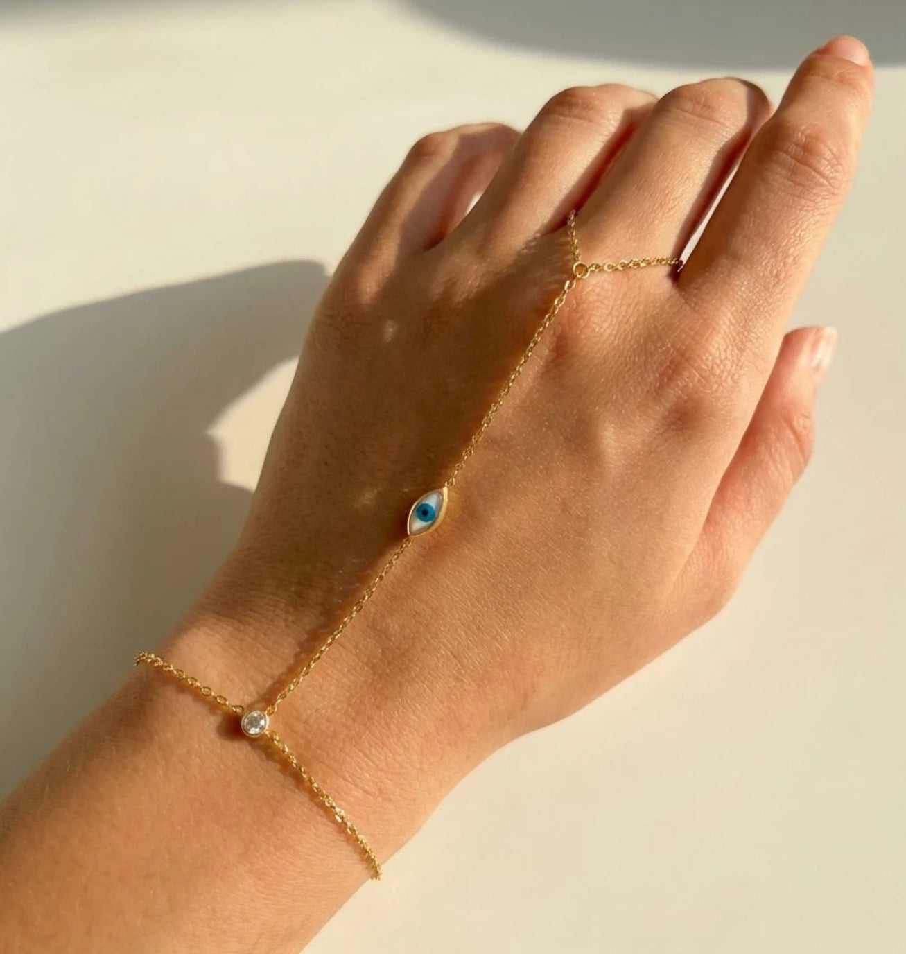 Chaîne de main « Tina »